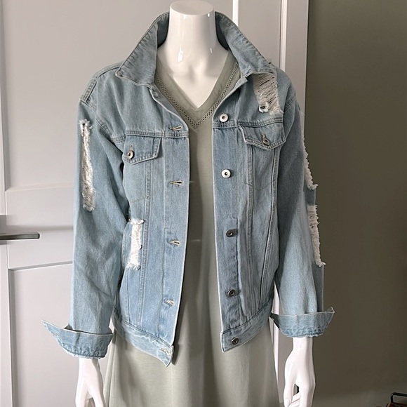Love Tree Denim Jacket Distressed NWOT - Picture 13 of 15